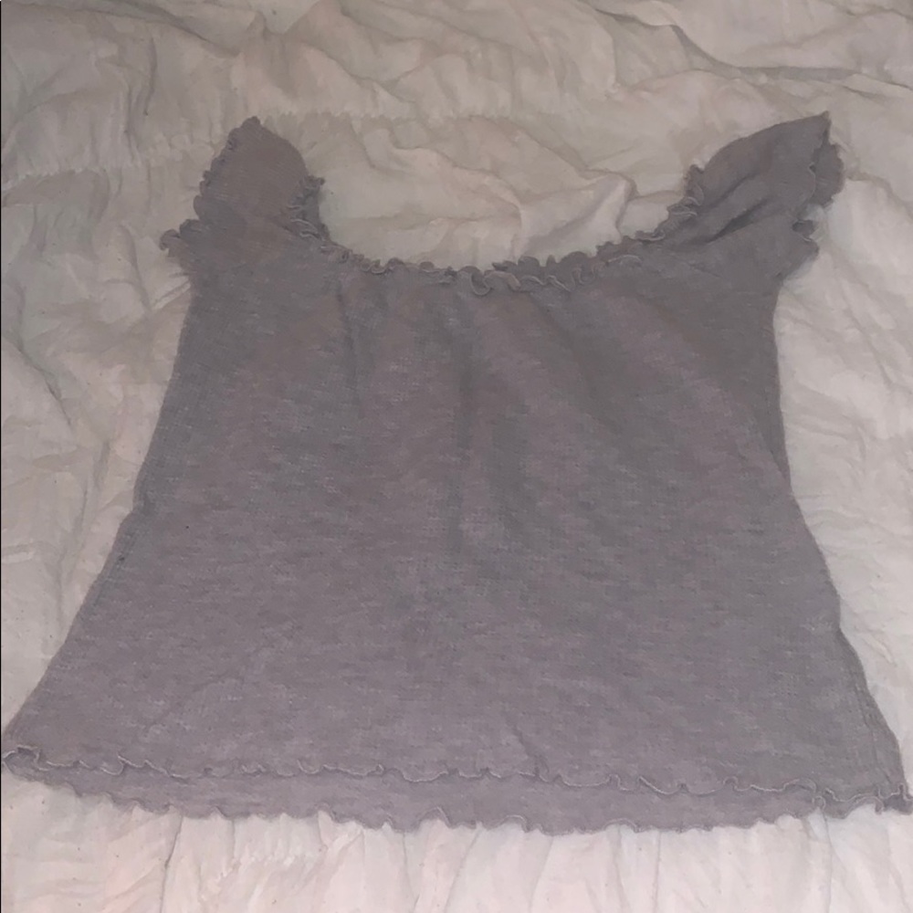 gray over the shoulder top • brandy melville